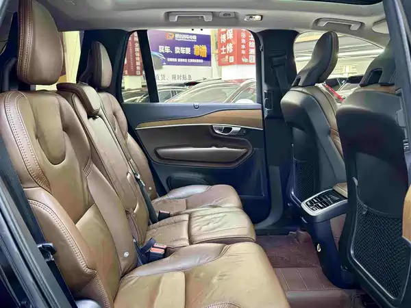 Volvo XC90 2019