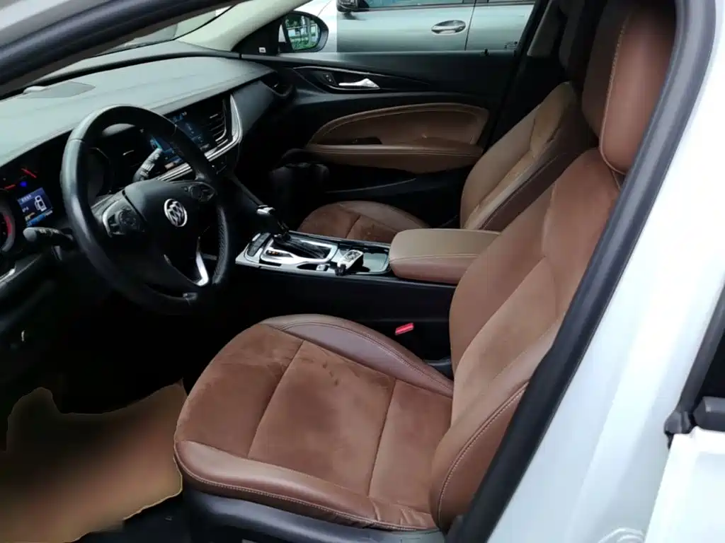 Buick Regal 2020 — фото 15