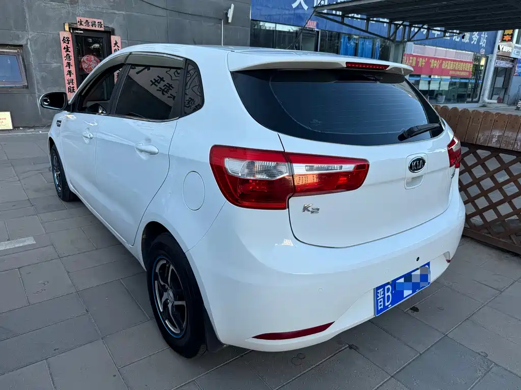 Kia K2 2012