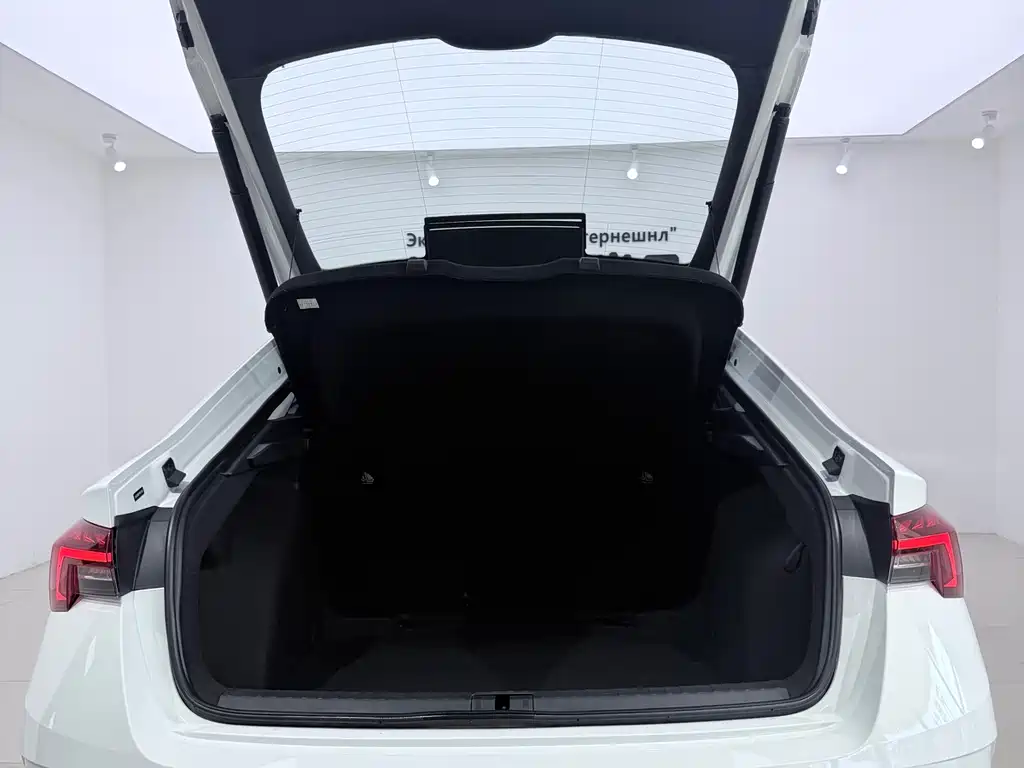 Skoda Octavia 2024 — фото 16