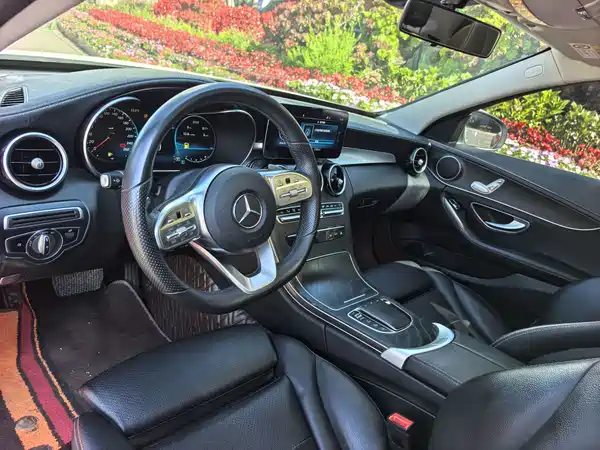 Mercedes-Benz C-Class 2021