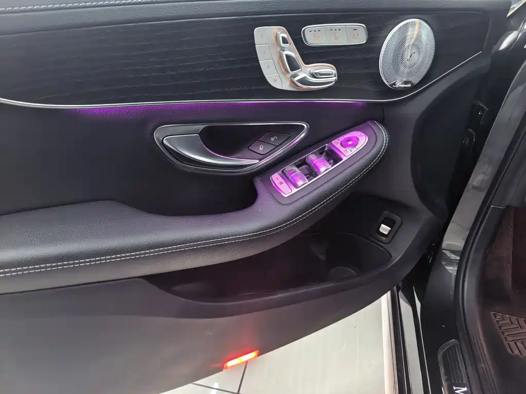 Mercedes-Benz C-Class 2022 — фото 3