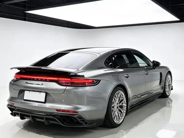 Porsche Panamera 2019