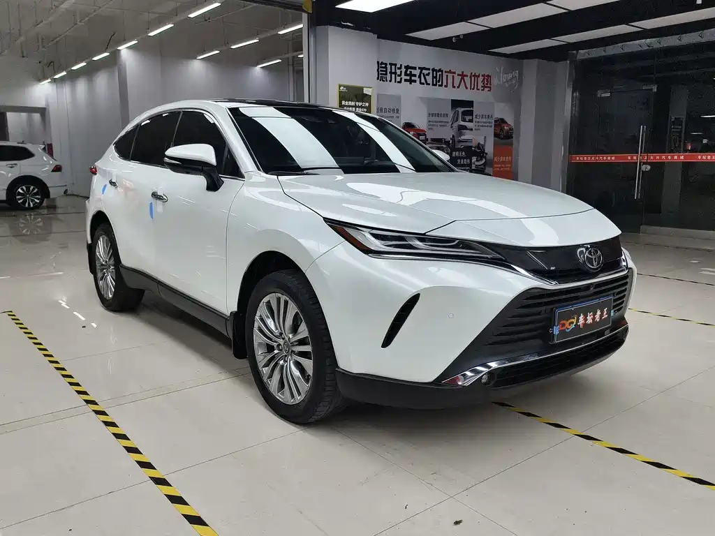 Toyota Harrier 2022 — фото 3