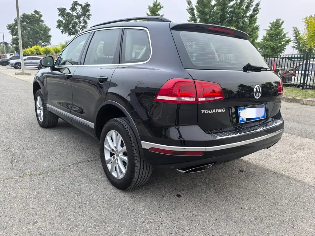 Volkswagen Touareg 2016 — фото 3