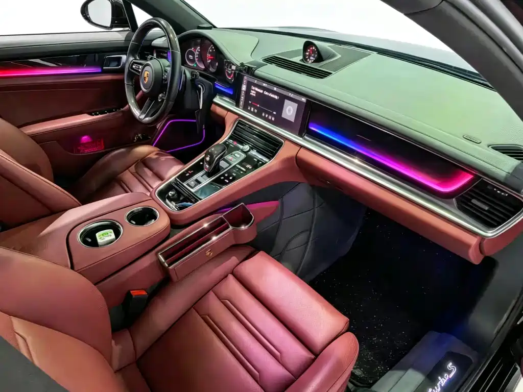 Porsche Panamera 2019 — фото 9