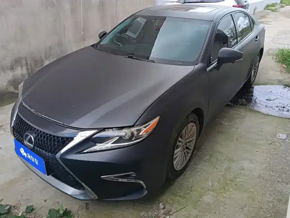 Lexus ES 2016