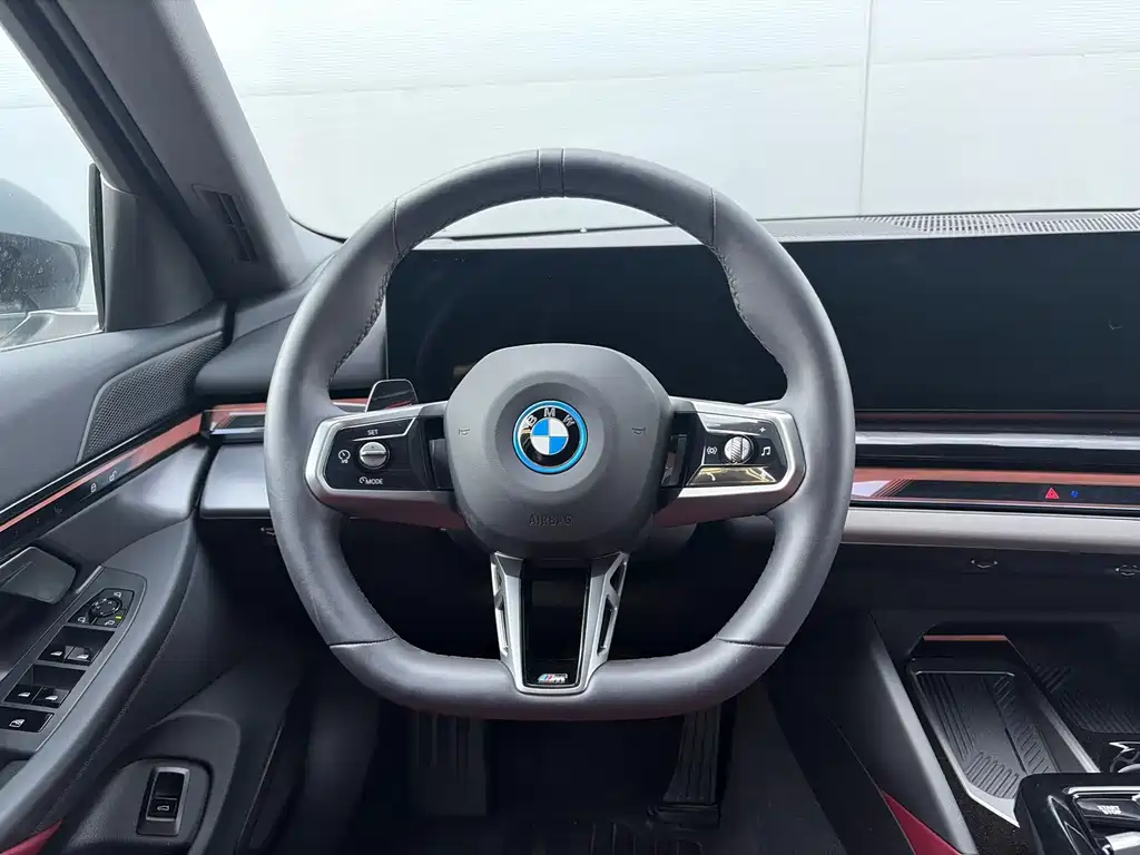 BMW i5 2025 — фото 8