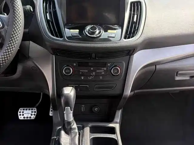 Ford Kuga 2017 — фото 12