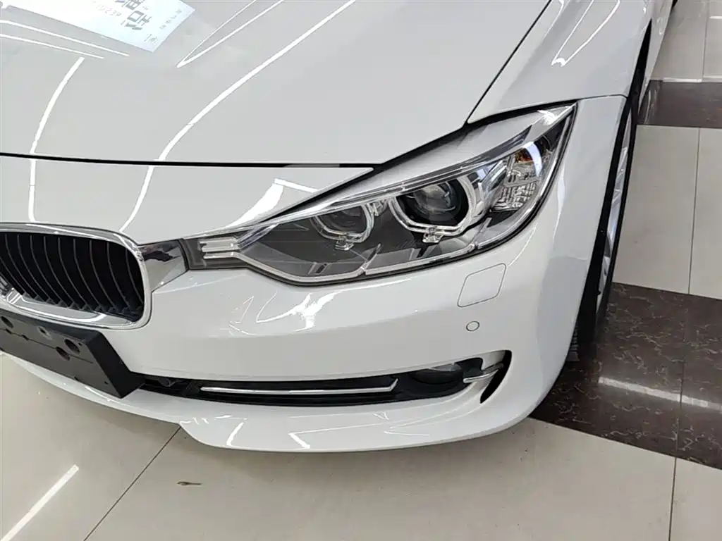 BMW 3 Series 2015 — фото 24