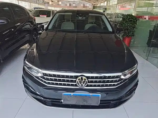 Volkswagen Magotan 2024