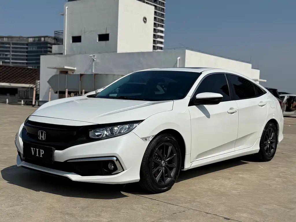 Honda Civic 2019 — фото 1