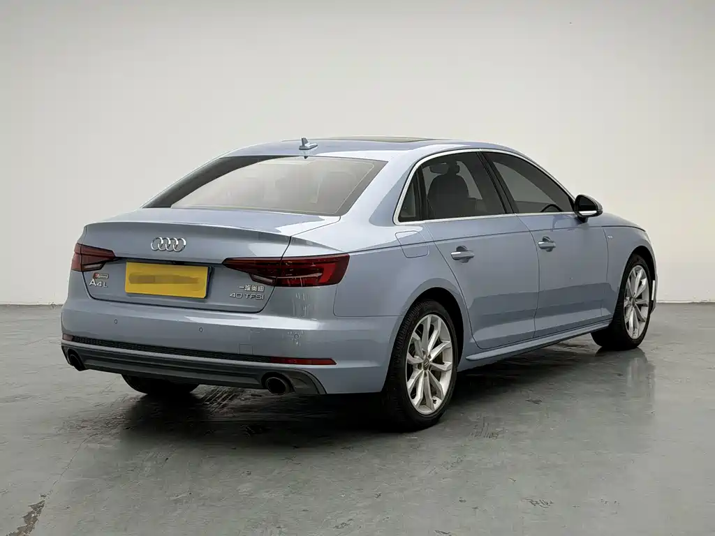 Audi A4L 2018