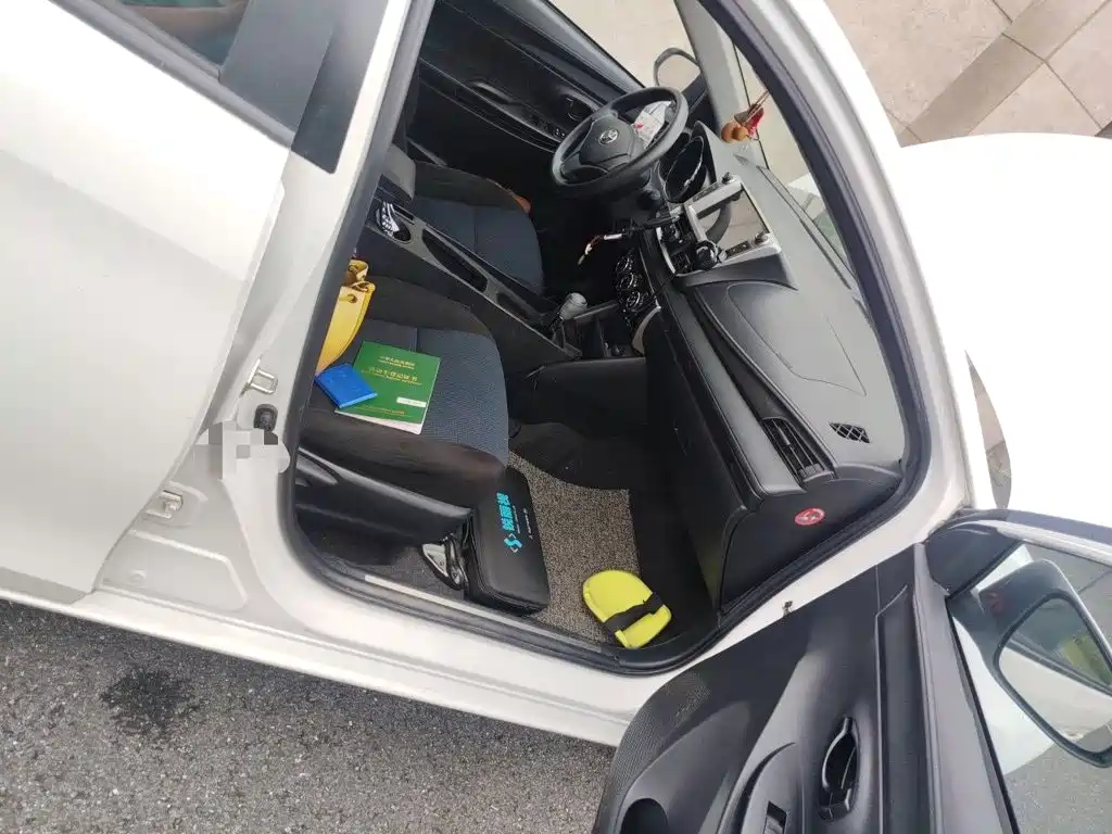 Toyota Yaris L 2019 — фото 19