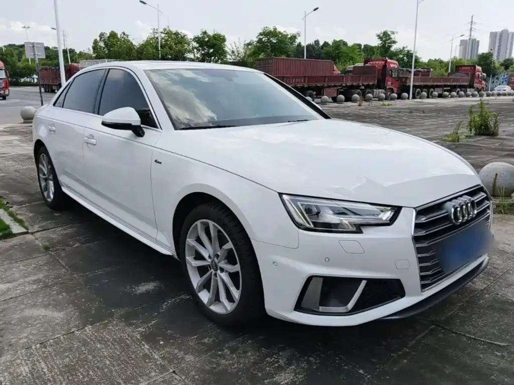 Audi A4L 2020