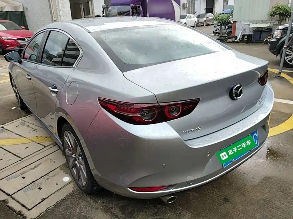 Mazda 3 Axela 2021