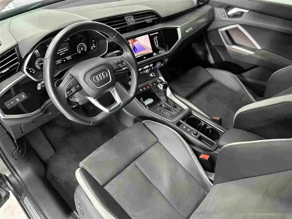 Audi Q3 2023 — фото 9