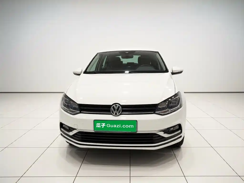 Volkswagen Polo 2015 — фото 2