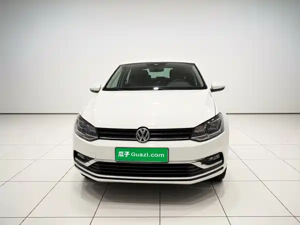 Volkswagen Polo 2015