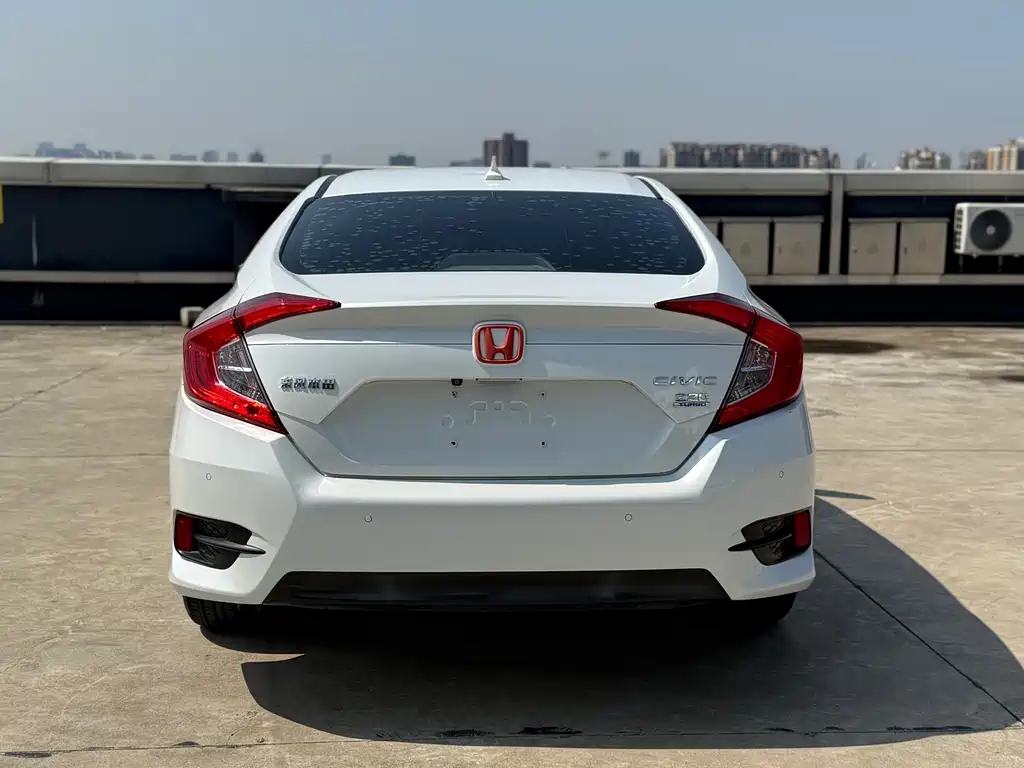 Honda Civic 2019 — фото 15