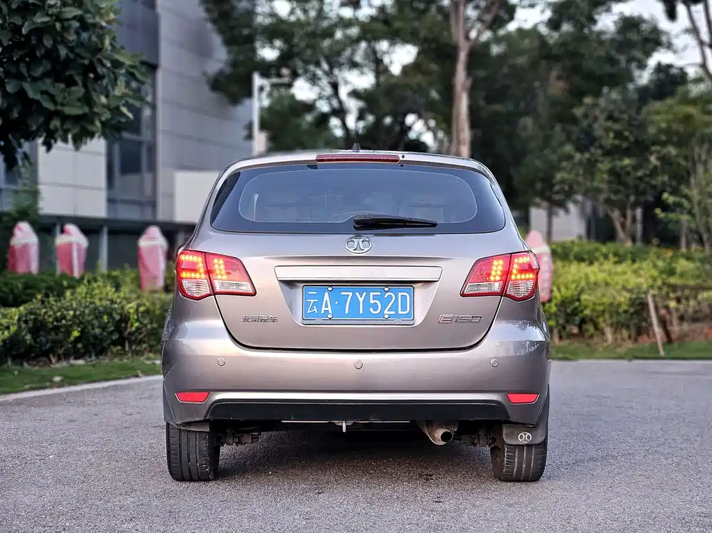 BAIC Motor E Series 2012 — фото 12
