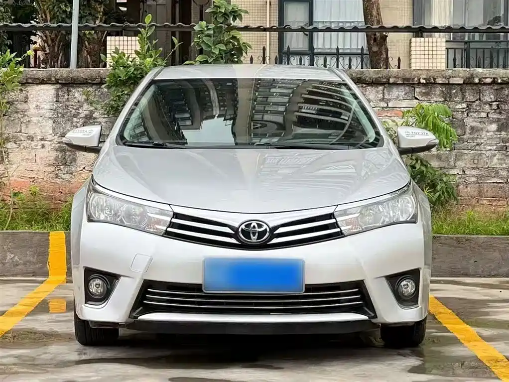 Toyota Corolla 2016 — фото 3