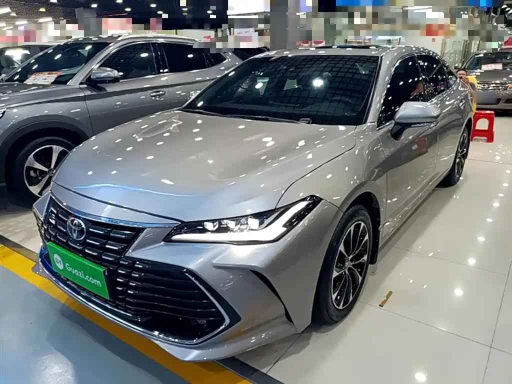 Toyota Avalon 2022 — фото 1