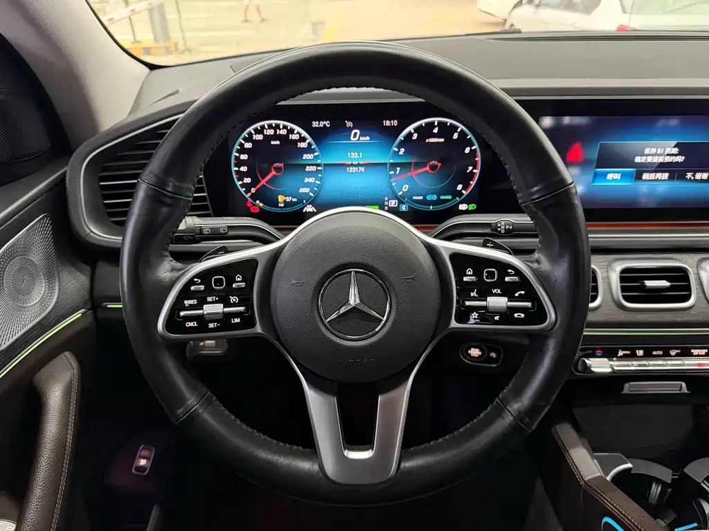 Mercedes-Benz GLE 2019 — фото 19