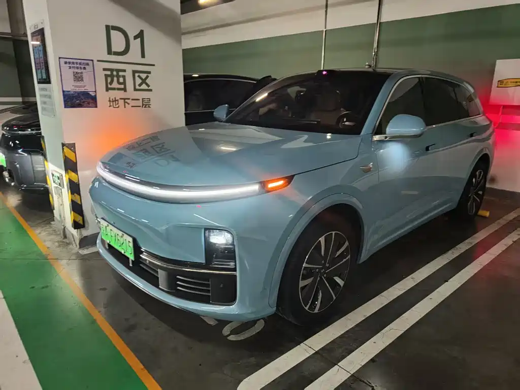 Li Auto Li L7 2025