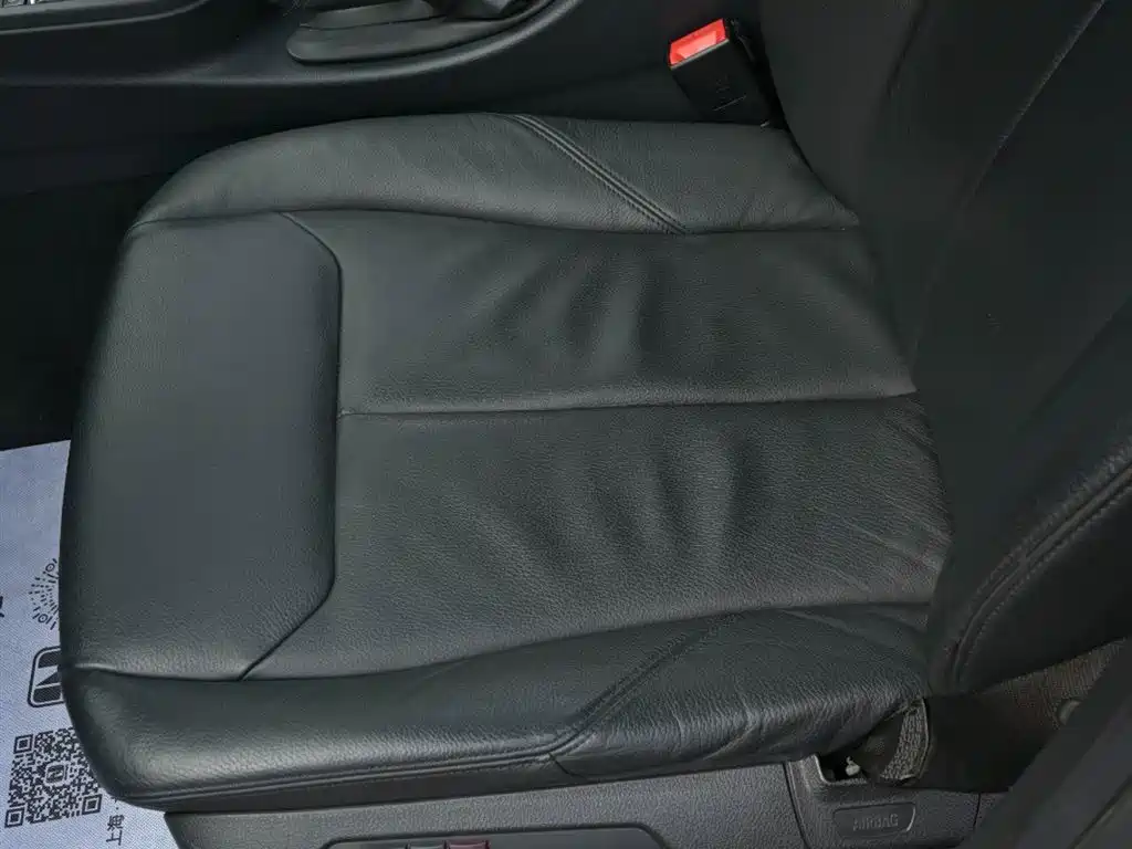 BMW 3 Series 2017 — фото 19