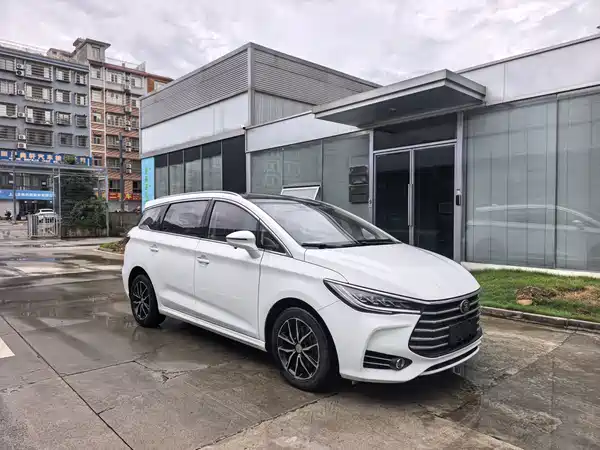 BYD Song MAX 2017