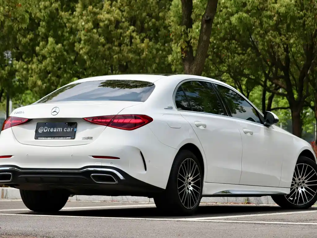 Mercedes-Benz C-Class 2023 — фото 4