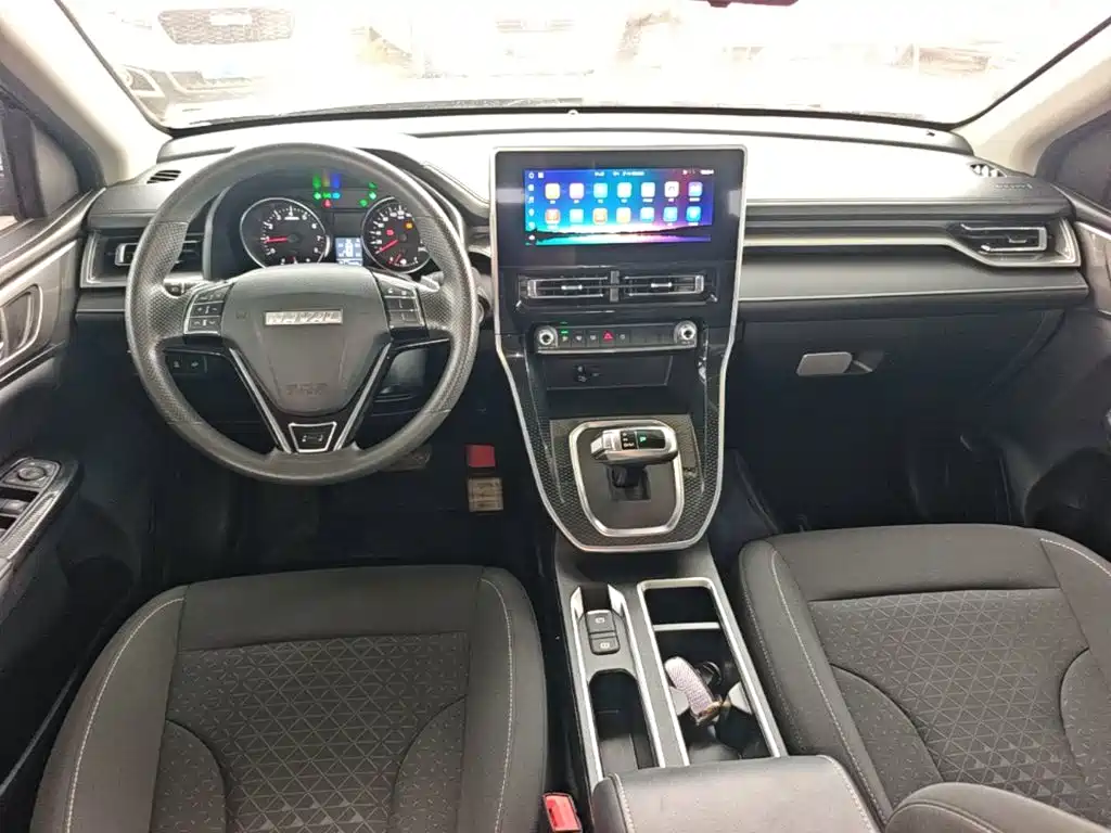 Haval M6 2022 — фото 10