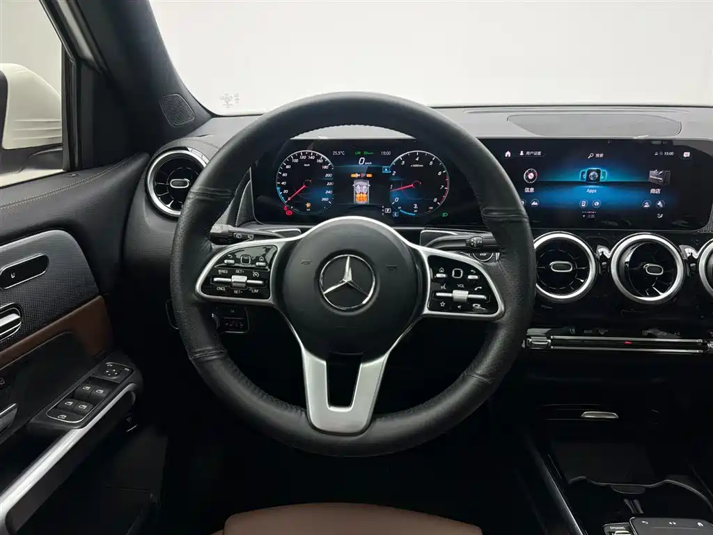 Mercedes-Benz GLB 2021 — фото 15