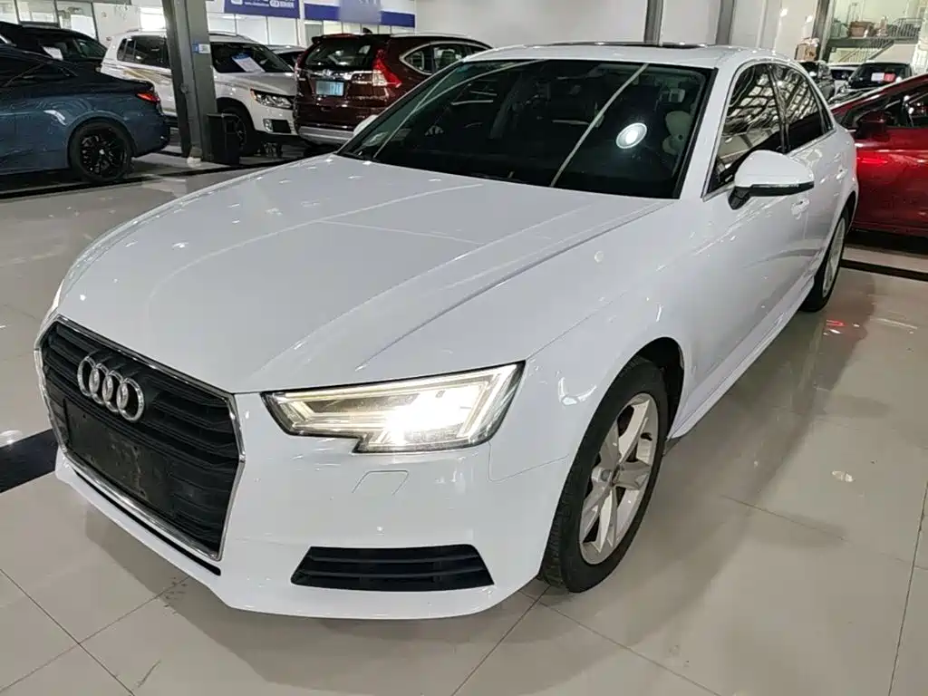 Audi A4L 2017