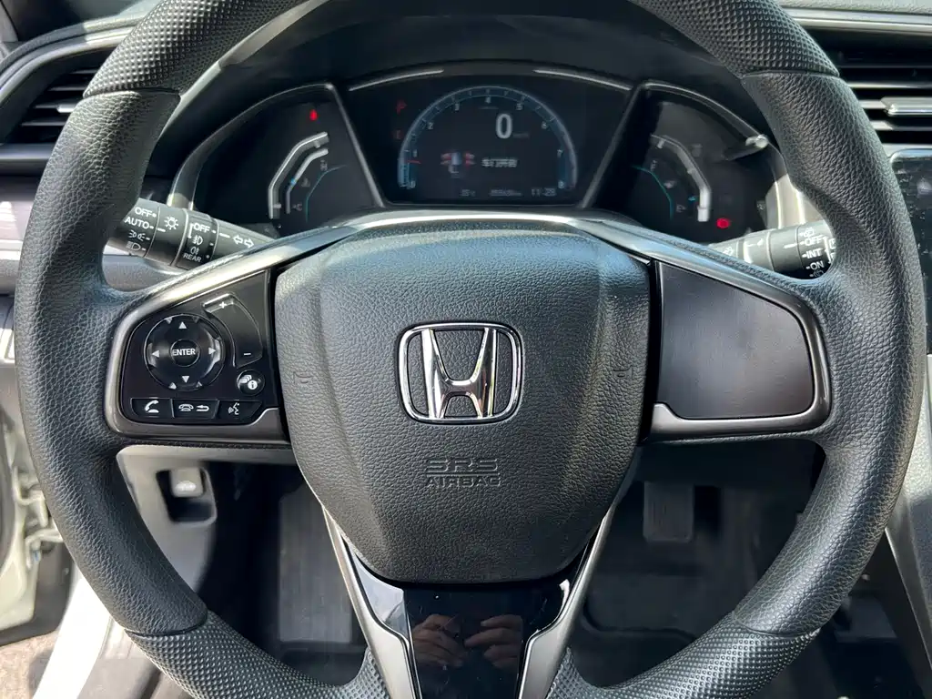 Honda Civic 2021 — фото 9