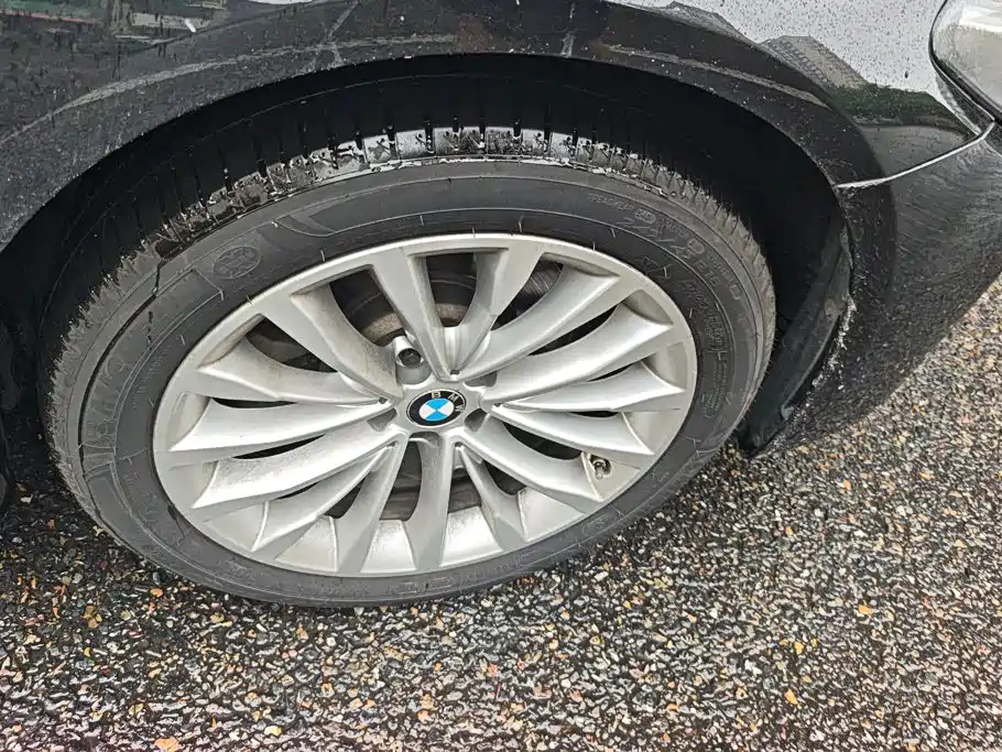 BMW 5 Series 2021