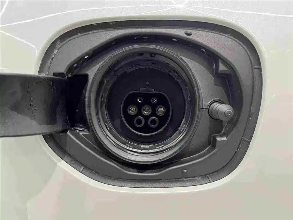 Volvo XC60 PHEV 2025 — фото 16
