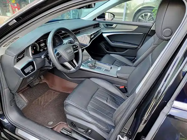 Audi A6L 2022