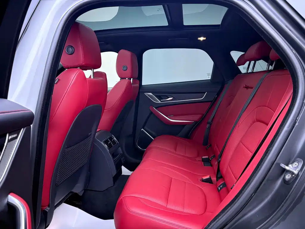 Jaguar F-PACE 2023 — фото 19