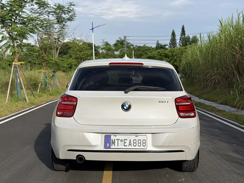 BMW 1 Series 2015 — фото 10