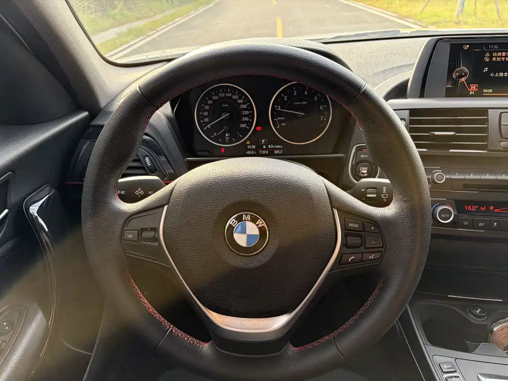 BMW 1 Series 2015 — фото 8