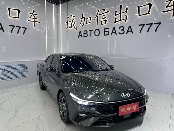 Hyundai Elantra 2024