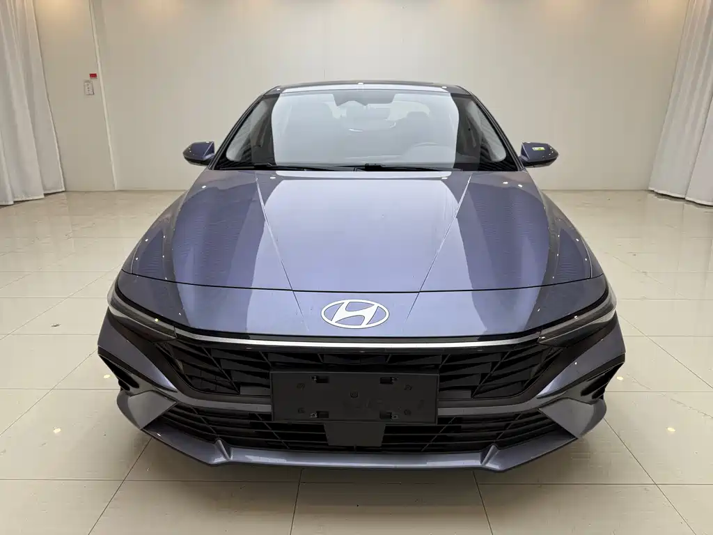 Hyundai Elantra 2023