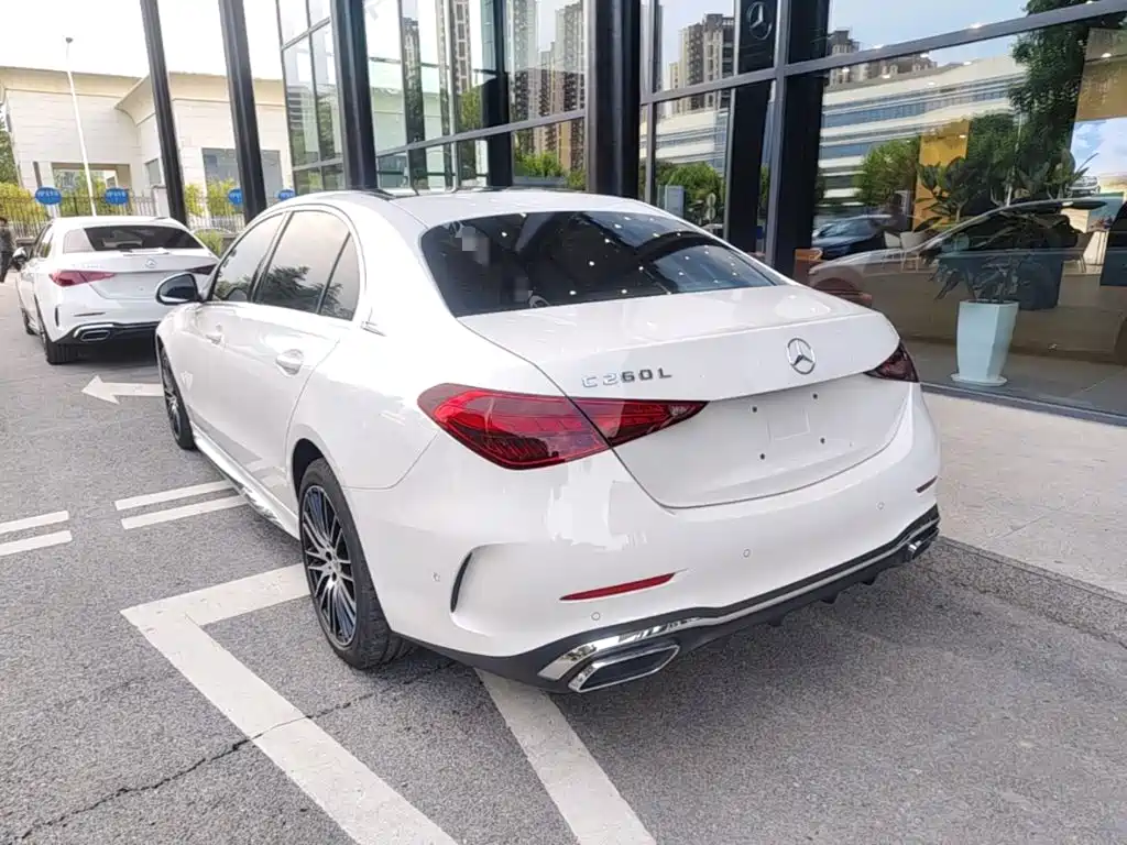 Mercedes-Benz C-Class 2025