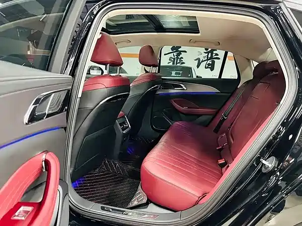 Hongqi H5 2022