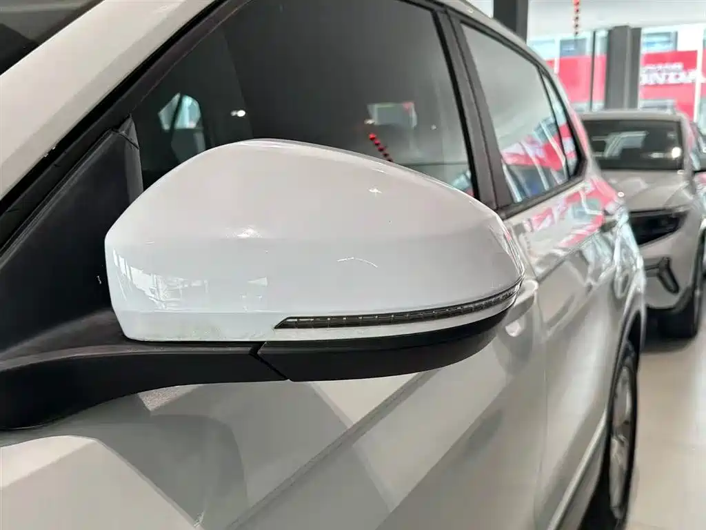 Volkswagen T-Cross 2023