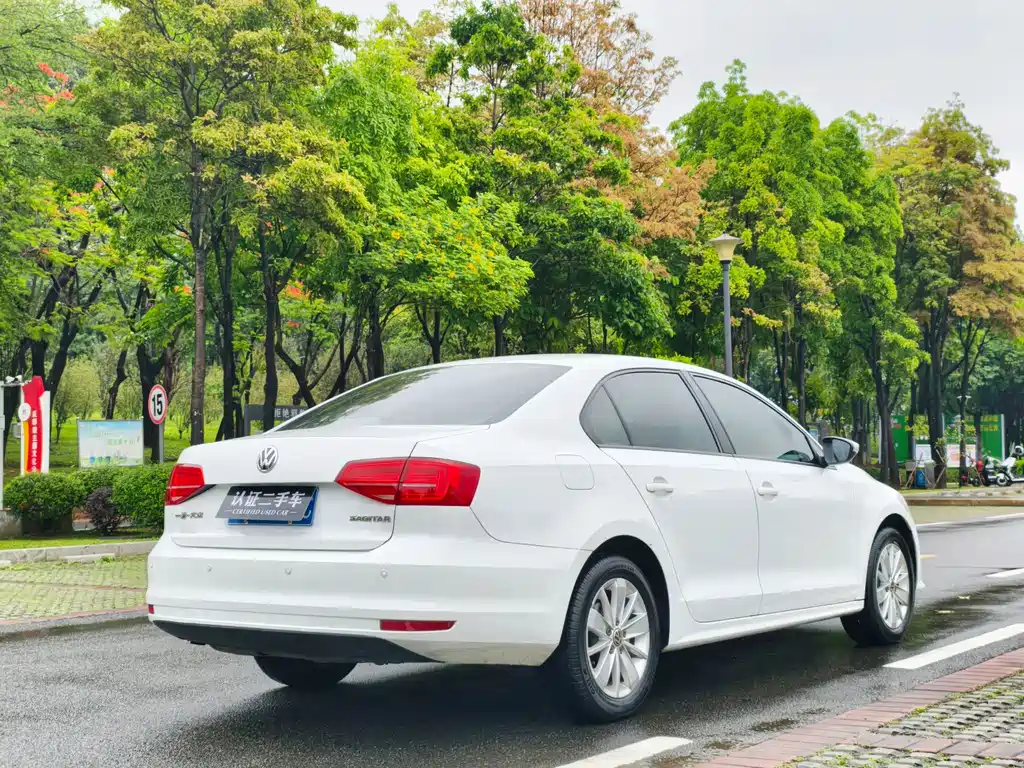 Volkswagen Sagitar 2019