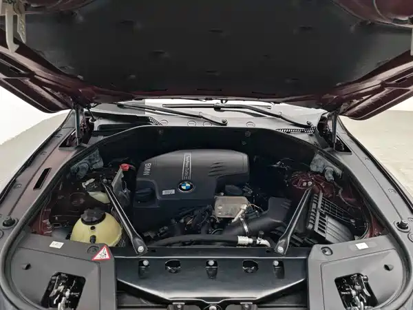 BMW 5 Series GT 2014