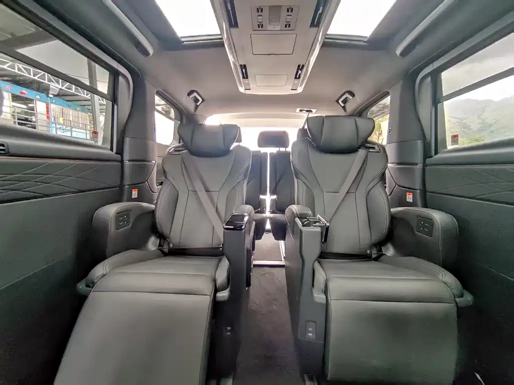 Toyota Alphard 2026 — фото 8